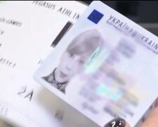 Замена паспорта. Фото: скриншот Youtube-видео