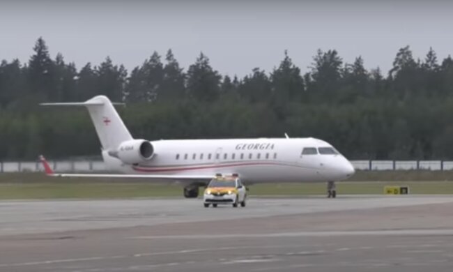 Самолет Грузии. Фото: скриншот YouTube