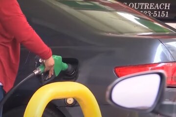 Цены на бензин в Украине. Фото: YouTube, скрин