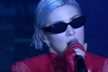 Maruv снова опубликовала откровенные снимки, фото: Скриншот YouTube