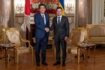 премьер-министр Японии Синдзо Абэ, Владимир Зеленский