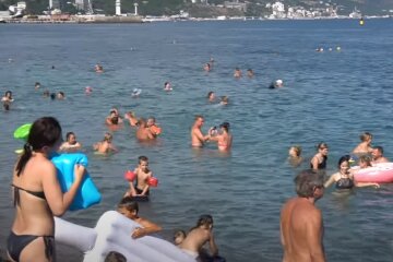 Отдых в Крыму. Фото: YouTube, скрин