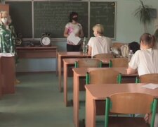 Урок в школе в условиях карантина. Фото: скриншот YouTube-видео