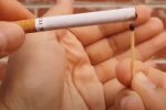 Цигарки, скріншот із YouTube