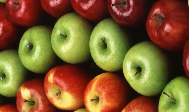 Яблука. Фото: YouTube