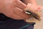 Деньги. Фото: скриншот YouTube-видео