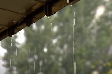 Дощ. Фото: скріншот YouTube-відео