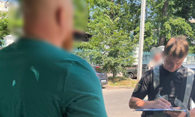 ТЦК вимагав понад мільйон із рідні загиблого солдата, інший приховав доходи. Фото: Телеграм