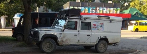 В Украине засветился очень редкий Land Rover: заехал из прошлого