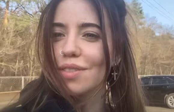 Надя Дорофеева. Фото: скриншот YouTube.
