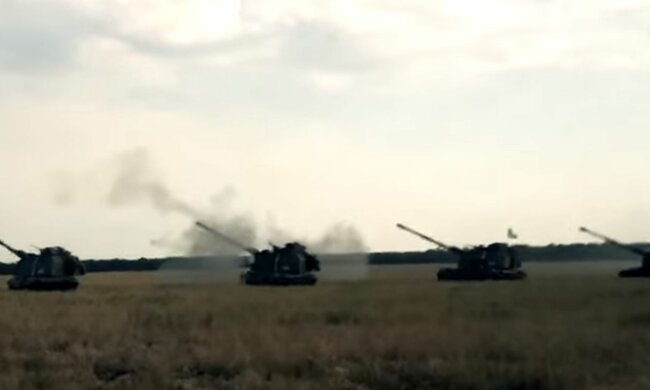 Робота артилерії. Фото: скріншот YouTube-відео