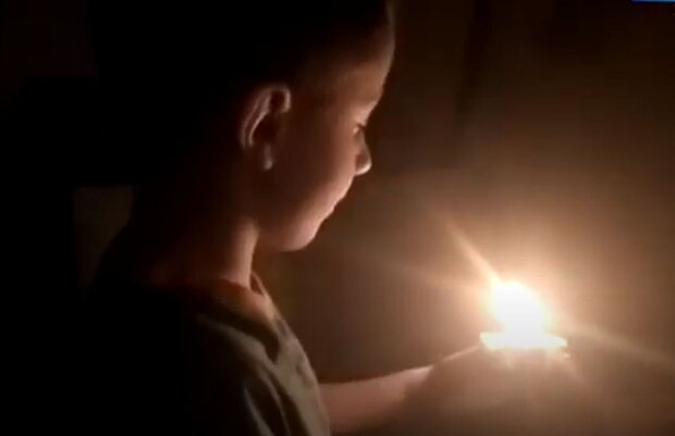Вимкнення світла. Фото: скріншот YouTube-відео