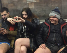 Мужчина спел в метро и стал звездой Сети: в чем секрет (видео)