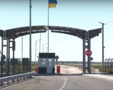 Украина закрывает КПВВ на админгранице с Крымом. Фото: скриншот YouTube