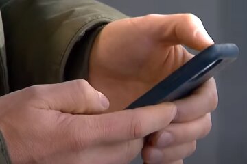 Смартфон. Фото: скриншот YouTube-видео