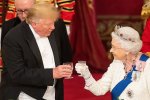 Фрак Трампа наделал шума во время банкета: а туда ли он пришел?