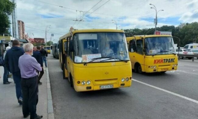 Автобусы не поедут, дорогу перекрыли: Киев колотит от протестов, но власти не слышат