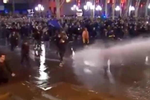 Протест у Грузії. Фото: скріншот з відео