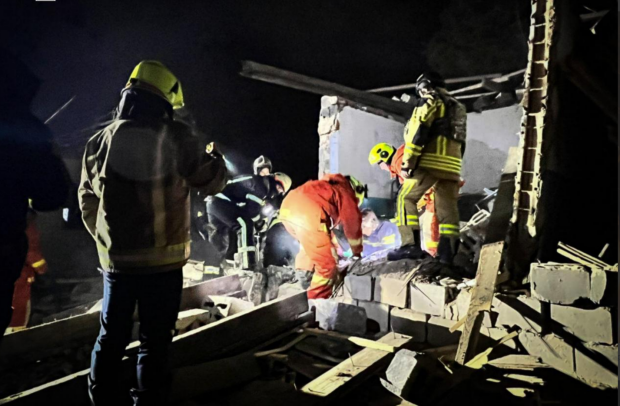 Обстріл, наслідки, ворог. Фото: ДСНС