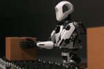 В Украине тестируют человекоподобных боевых роботов на фронте