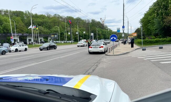 Власників авто попередили - штрафи за правил дорожнього руху можна переписати на іншого водія