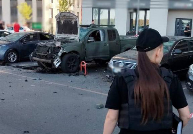 В Киеве с самого утра прогремел сильнейший взрыв - фото