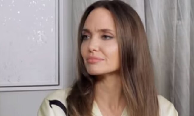 В Сети появились снимки двойников актрисы Анджелины Джоли. Фото: скрин YouTube
