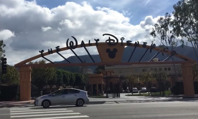 Компания Disney перестанет платить зарплату сотрудникам. Фото6 скриншот YouTube