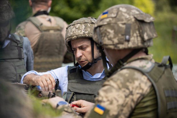 То, на что «забил» Порошенко: Зеленский направил в Раду закон о правах военных