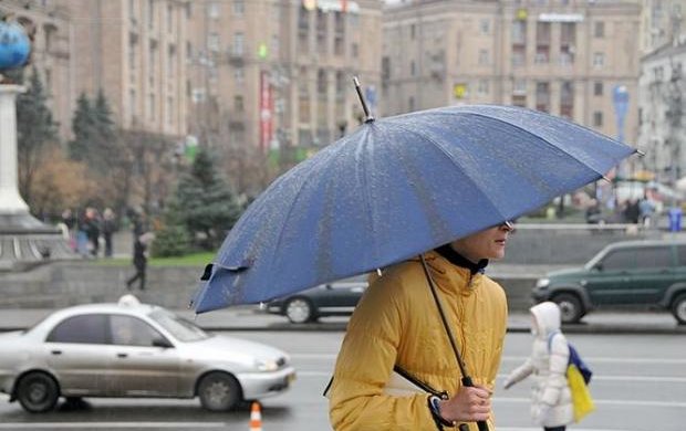 Погода в понедельник разобьет Украину на два лагеря: синоптики рассказали, кому повезет меньше