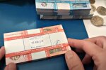Гривны. Фото: скриншот Youtube-видео