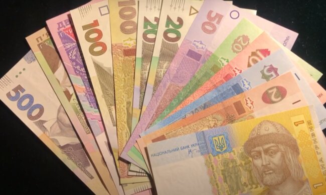 Самозанятых и ФЛП ожидают штрафы. Фото: скриншот YouTube