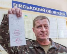 Давно пора! Украинским депутатам вручили повестки в армию