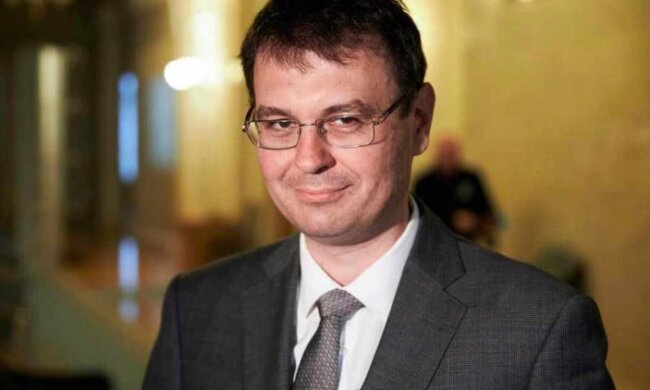 Новий скандал з Гетьманцевим: В Європі податки сплатять всі п'ять мільйонів українських мігрантів