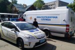 В Днепре срочно перекрыли улицу, территорию окружили спецслужбы: кадры с места ЧП