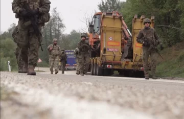 Военные KFOR. Фото: скриншот YouTube-видео