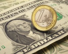 Доллар и евро начали падать: НБУ укрепил гривну
