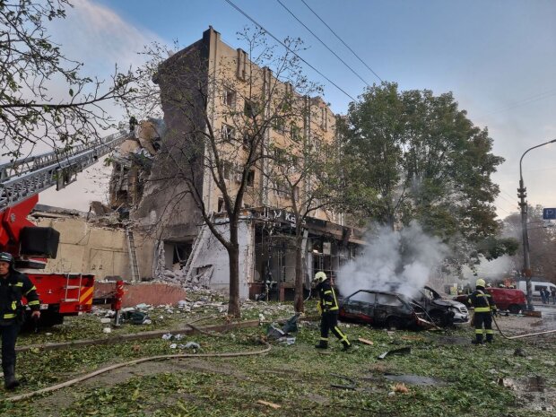 Атака на Черкассы. Фото: ГСЧС Украины