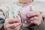 Правила выплаты изменились: кому разрешили не ходить за пенсией в банк