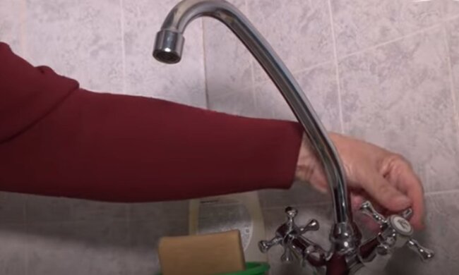 Кран. Фото: скріншот YouTube-відео