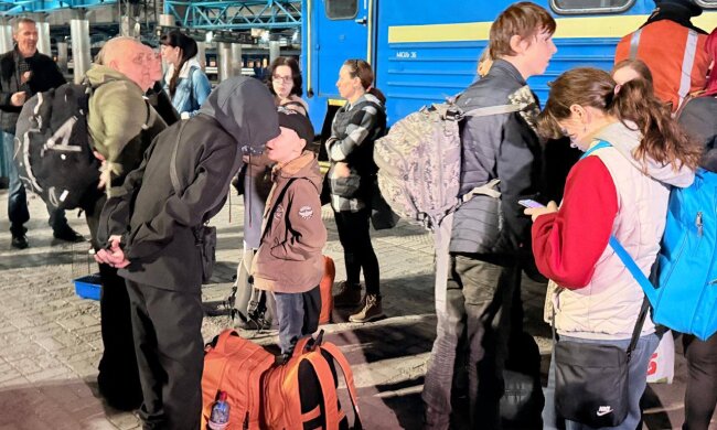 Укрзалізниця, пасажири, потяг, новий маршрут. Фото: Telegram