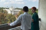 Вид с седьмого этажа гостиницы "Киев" на здание Верховной Рады