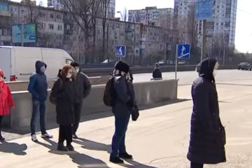 Социальная дистанция в период карантина. Фото: скриншот Youtube