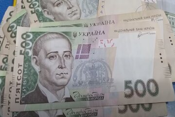 Гранти до 135 тис. грн для ВПО - де надають та як оформити. Фото: скріншот YouTube-відео