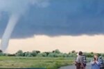 Смерч в Херсонской области. Фото: YouTube, скрин