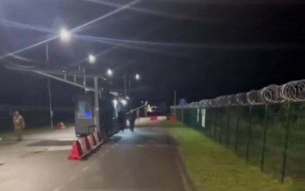 Мобилизованный адвокат на скорости прорвал границу с Венгрией - видео