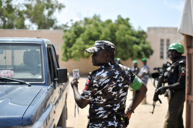 В Сомали боевики ворвались в отель: полиция готовится считать жертвы, подробности