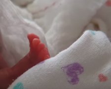 Новорожденный, фото: Скриншот YouTube