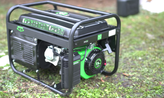 Як в Україні відключатимуть електрику у суботу, 6 грудня. Фото: YouTube