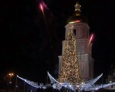 Салют, фейерверк. Новый год, елка. Киев. Фото: скрин ТСН